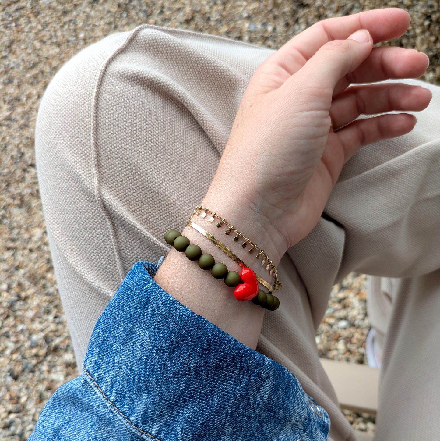 Bracelet GAGA - Kaki mat, Noir & Maxi coeur Rouge