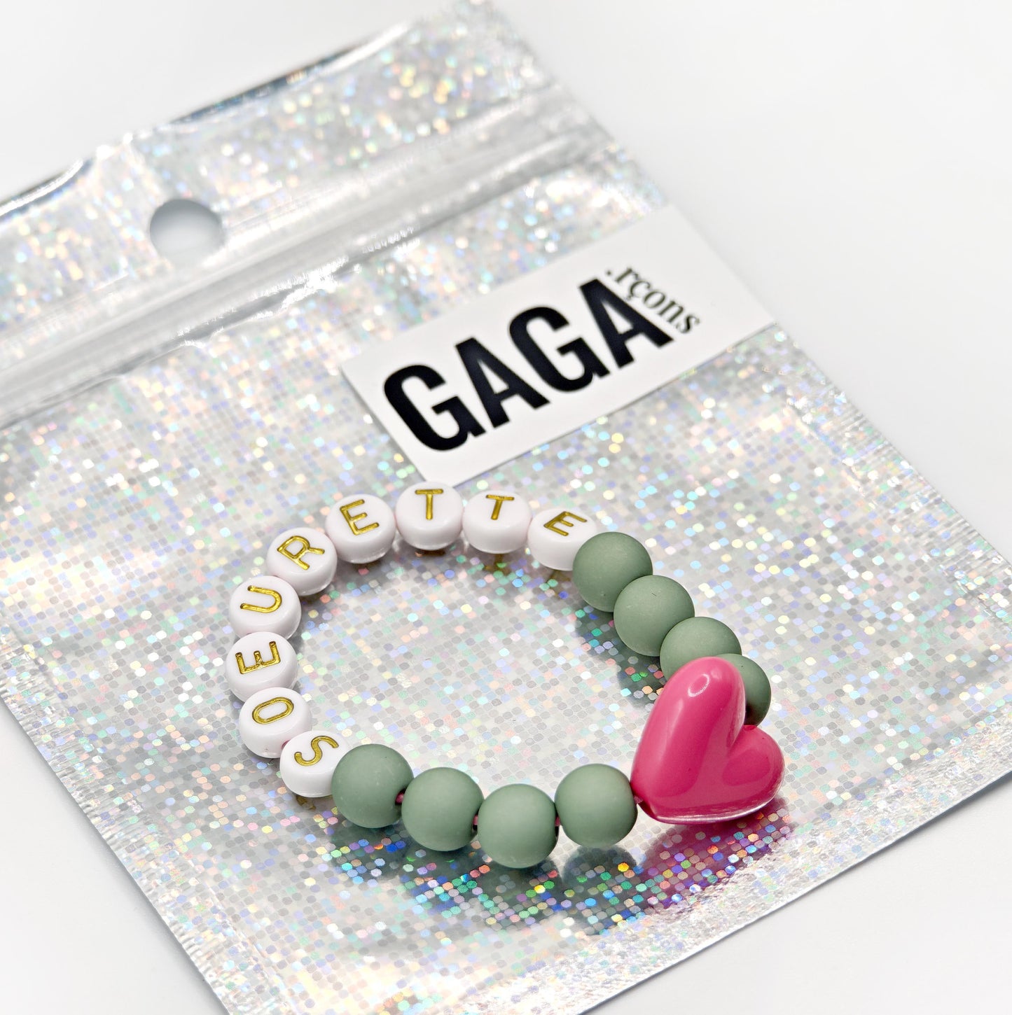 Bracelet GAGA - Matcha, Blanc doré & Maxi coeur Fuchsia