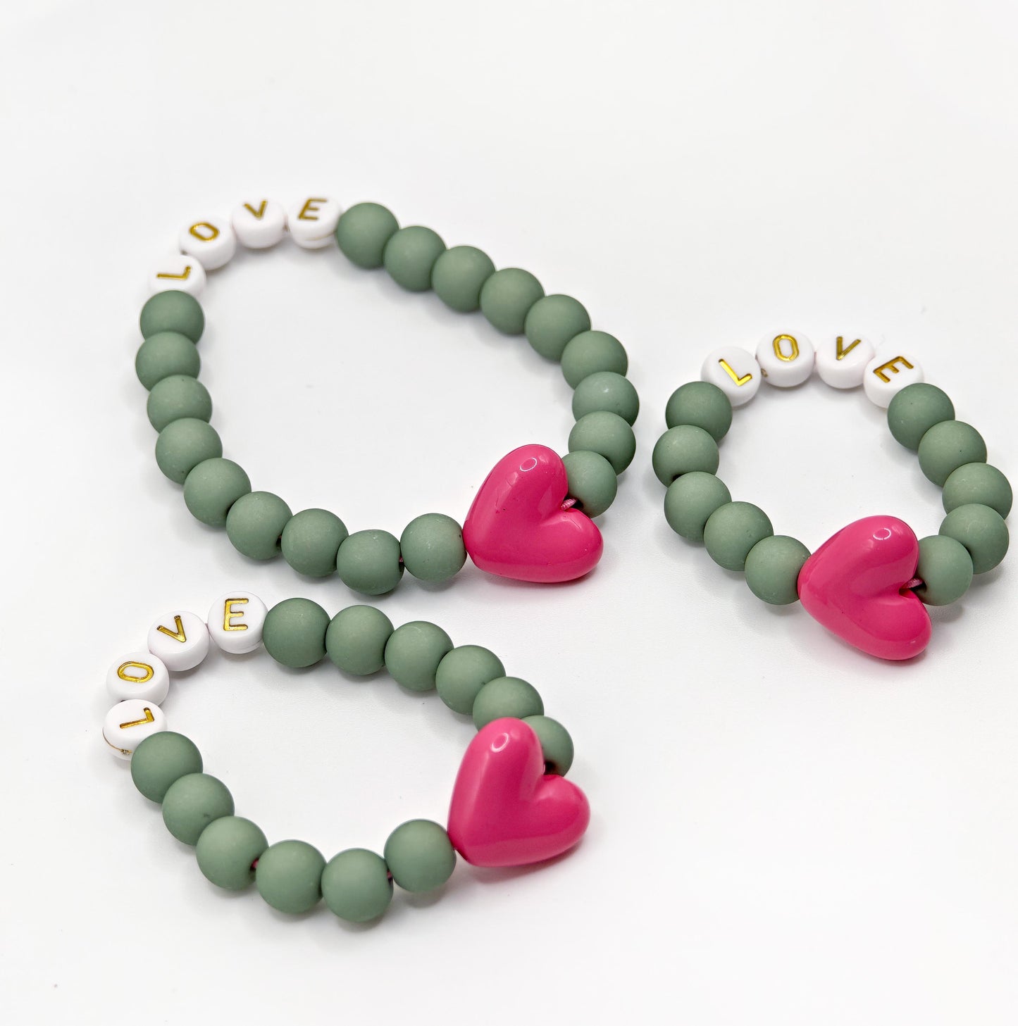 TRIo de Bracelets - Matcha, Blanc doré & Maxi coeur Fuchsia (1 adulte + 2 enfants)
