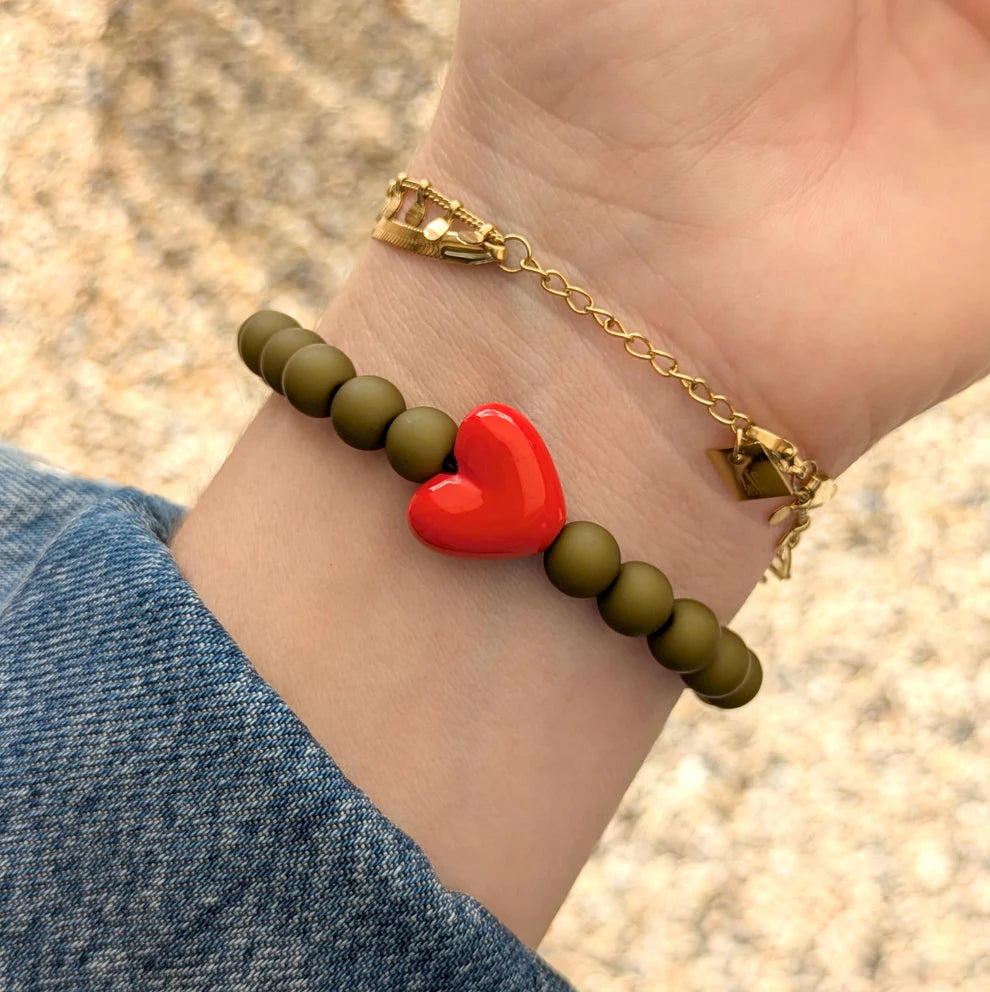 Bracelet GAGA - Kaki mat, Blanc doré & Maxi coeur Rouge